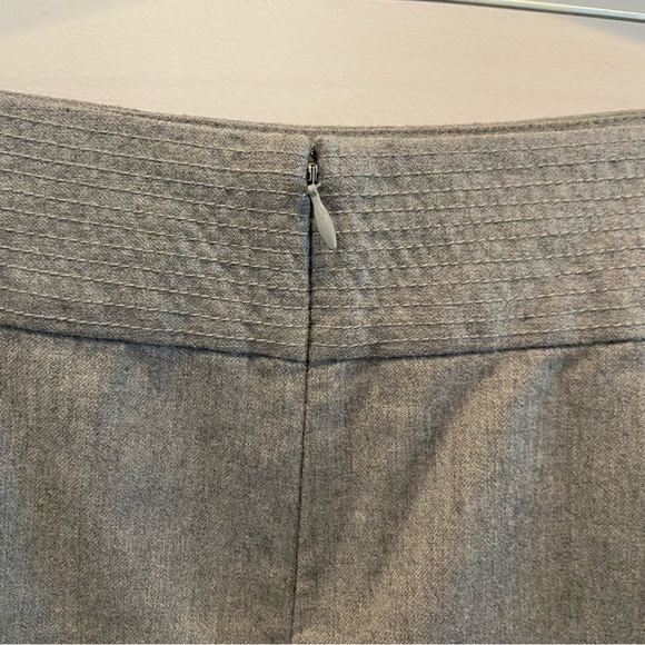 J. CREW Wool Mini Skirt Grey Front Pleat Size 8 - Picture 3 of 5